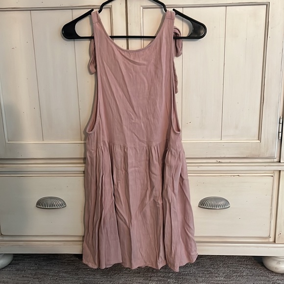 Pink Dress - Picture 3 of 4